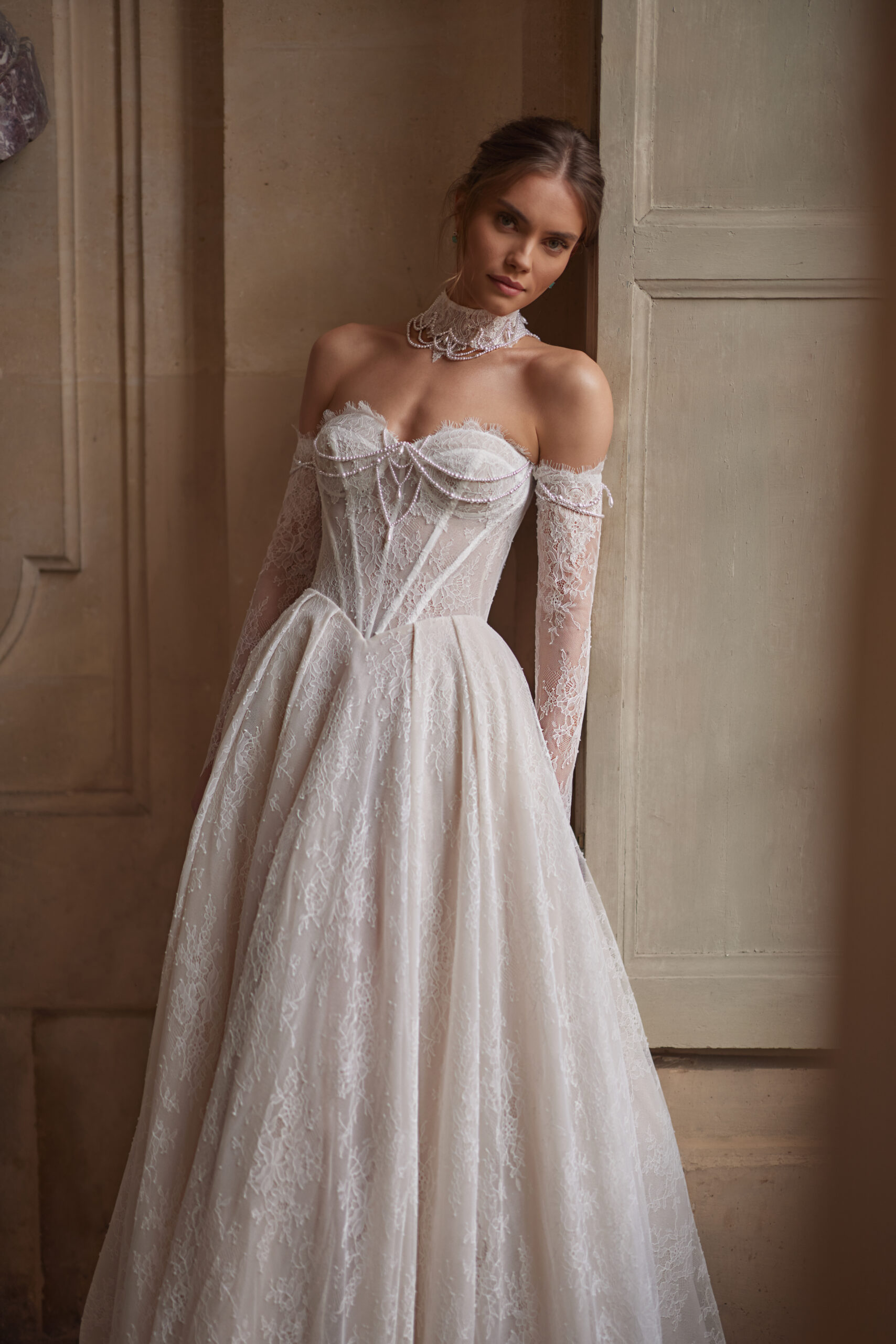Brautkleid mit französicher Spitze Alinie