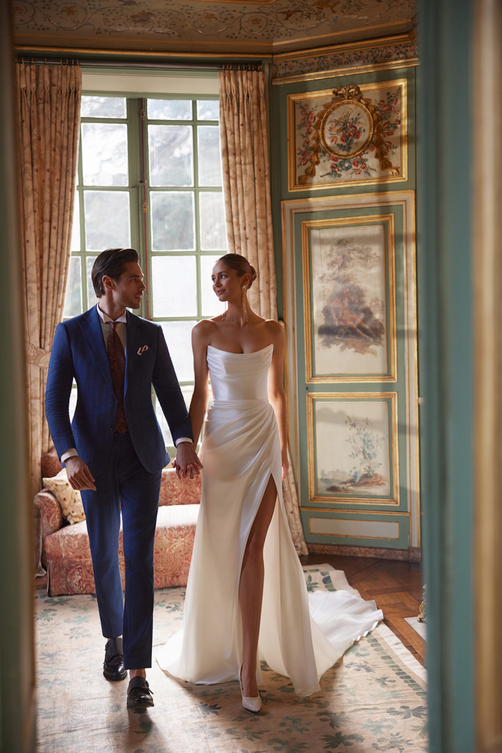 Satin Brautkleid, Corsage mit Drappierungen